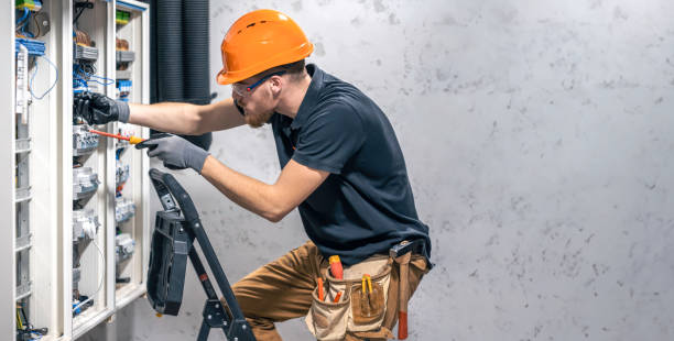 Best Licensed Electrician  in Rogue River, OR